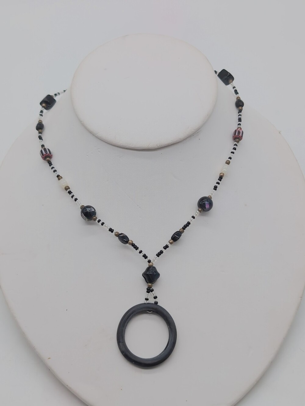 Teng Yue 20 In Handcrafted Black Beaded Pendant Necklace